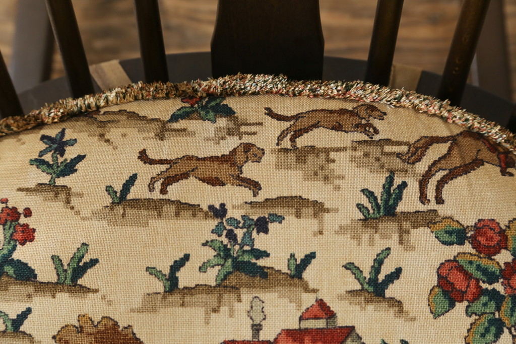 イギリスビンテージ　美品　レア品!!　ERCOL(アーコール)　Chairmakers Chair(チェアメーカーズチェア)　柔らかな曲線が身体を包み込むロッキングチェア(アームチェア、揺り椅子、イス、椅子、英国、ヴィンテージ)(R-075924)