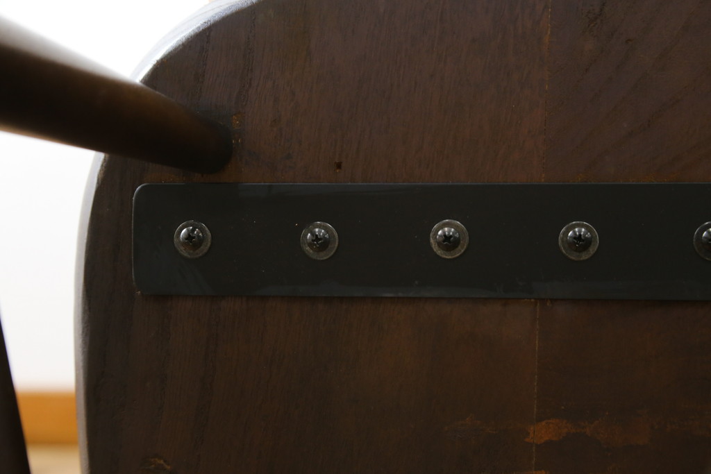 イギリスビンテージ　美品　レア品!!　ERCOL(アーコール)　Chairmakers Chair(チェアメーカーズチェア)　柔らかな曲線が身体を包み込むロッキングチェア(アームチェア、揺り椅子、イス、椅子、英国、ヴィンテージ)(R-075924)