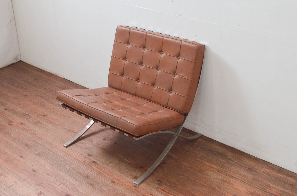 ビンテージ　本革　Knoll(ノル)　スタイリッシュなデザインでお部屋の雰囲気をカッコよくしてくれるバルセロナチェア(ラウンジチェア、1人掛けソファ、椅子、イス、ヴィンテージ)(R-078026)