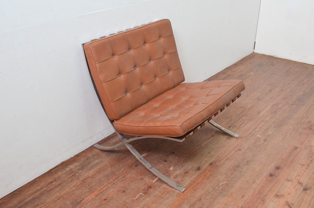 ビンテージ　本革　Knoll(ノル)　スタイリッシュなデザインでお部屋の雰囲気をカッコよくしてくれるバルセロナチェア(ラウンジチェア、1人掛けソファ、椅子、イス、ヴィンテージ)(R-078026)