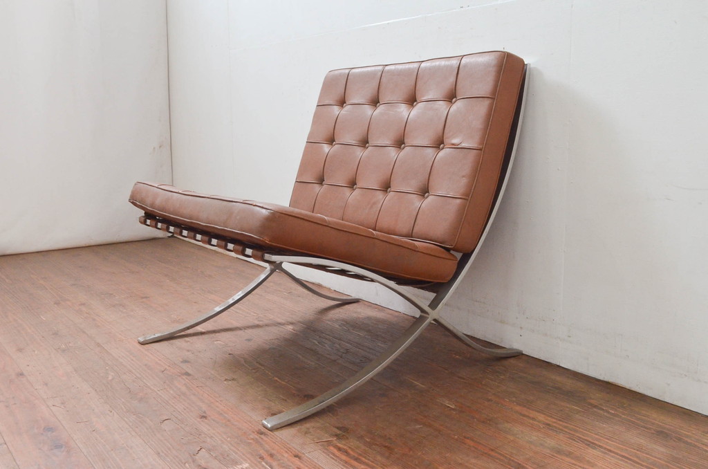 ビンテージ　本革　Knoll(ノル)　スタイリッシュなデザインでお部屋の雰囲気をカッコよくしてくれるバルセロナチェア(ラウンジチェア、1人掛けソファ、椅子、イス、ヴィンテージ)(R-078026)