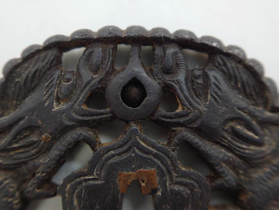 時代武具　鉄地　瓜形　透かし　龍の図　波に千鳥図　匠の美技が光る鍔2点セット(彫刻、刀装具)(R-080544)　