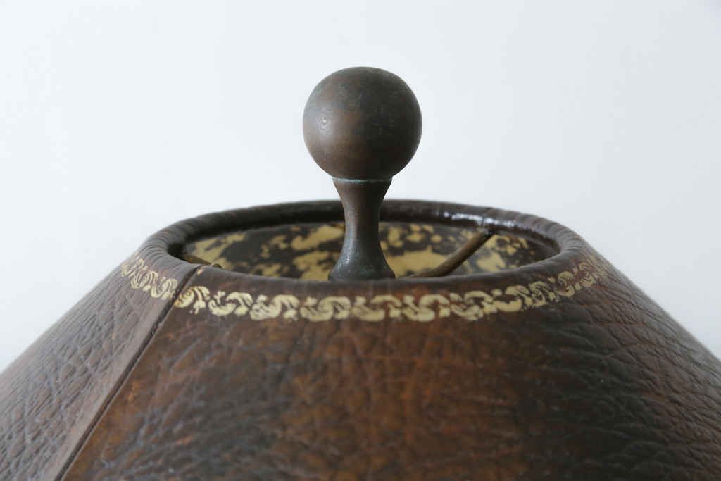 中古　美品　イギリス　MAITLAND-SMITH(メートランドスミス)　細部まで意匠を凝らした高級感のあるデザインが魅力的なフロアスタンド(フロアランプ、スタンド照明、シェードライト、英国)(定価推定40万円以上)(R-080540)