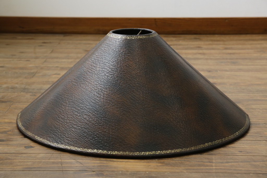中古　美品　イギリス　MAITLAND-SMITH(メートランドスミス)　細部まで意匠を凝らした高級感のあるデザインが魅力的なフロアスタンド(フロアランプ、スタンド照明、シェードライト、英国)(定価推定40万円以上)(R-080540)