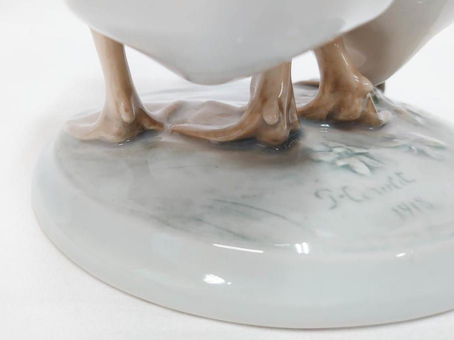 デンマーク　ROYAL COPENHAGEN(ロイヤルコペンハーゲン)　「ペアのガチョウ」　2068　仲睦まじい姿に心がほっこりするフィギュリン(鳥、置物、ディスプレイ、陶器、オブジェ、北欧)(R-080550)