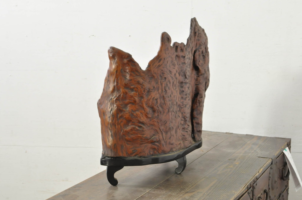 和製ビンテージ　工芸品　日光　鈴木島吉作　総漆塗り　木瘤(こぶ)　大胆にあしらわれた紅葉と細かな彫刻が見事な存在感のある飾り台(花台、ヴィンテージ)(R-080251)