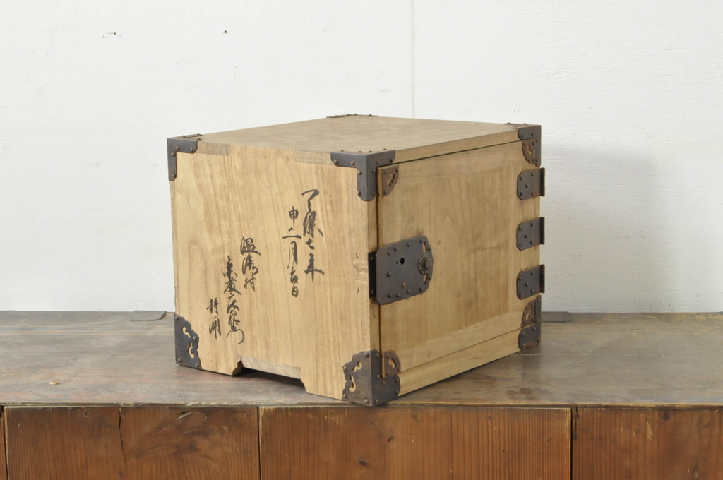 和製アンティーク　外箱付き　天保　歴史を感じる桐材の證文箱(証文箱、船箪笥、小引き出し、収納箪笥、小物収納)(R-080256)