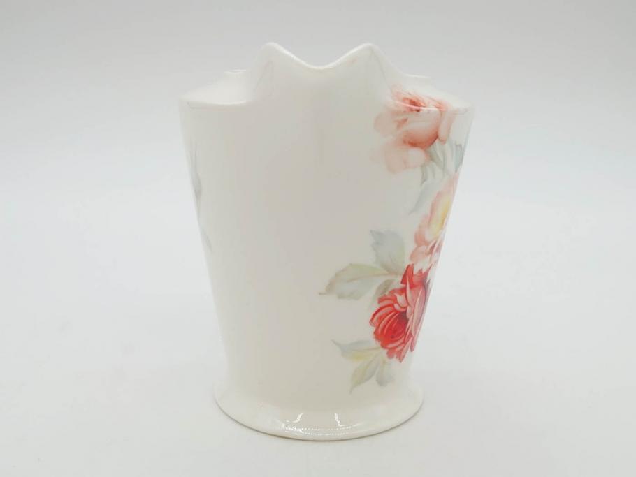 オールドノリタケ　NORITAKE　薔薇文様のデザインが上品な印象を与えるティーセット(バラ、ティーカップ&ソーサー6客、ティーポット、シュガーポット、ミルクポット、クリーマー、C&S、洋食器)(R-074867)