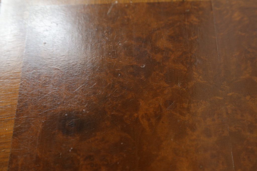 イギリスビンテージ　猫脚　ウォールナット材　エレガントな佇まいのサイドチェスト(サイドテーブル、サイドボード、引き出し、ヴィンテージ)(R-064174)
