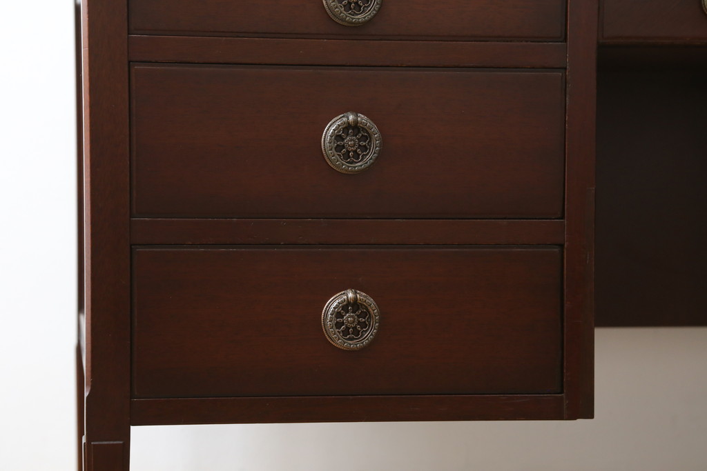 中古　神戸洋家具　メープル不二屋(MAPULE FUJIYA)　上品で洗練された佇まいが魅力の両袖デスク(両袖机、ニーホールデスク、ワークデスク、オフィスデスク、在宅用、在宅ワーク用)(定価約48万円)(R-066913)