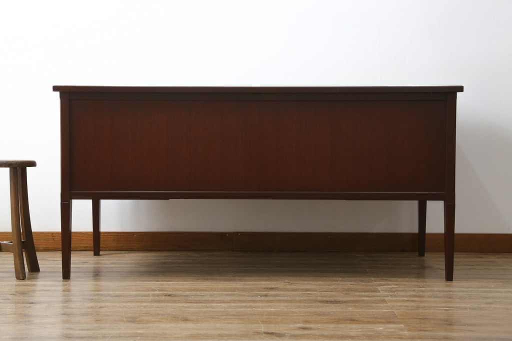中古　神戸洋家具　メープル不二屋(MAPULE FUJIYA)　上品で洗練された佇まいが魅力の両袖デスク(両袖机、ニーホールデスク、ワークデスク、オフィスデスク、在宅用、在宅ワーク用)(定価約48万円)(R-066913)