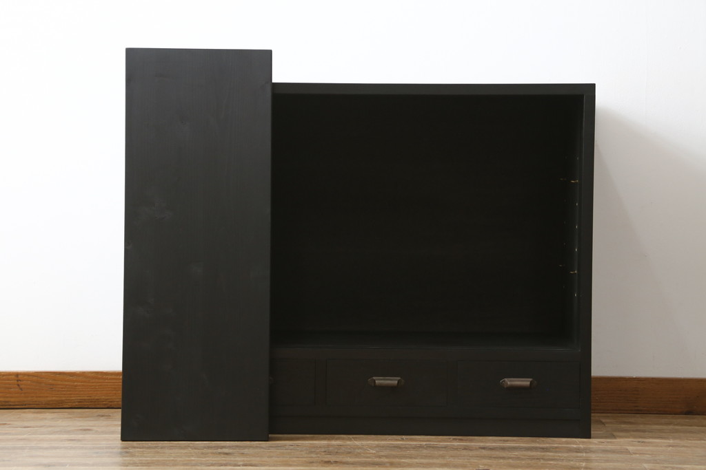 中古　ラフジュ工房オリジナル　古建具リメイク　すりガラス入り　洗練された和の雰囲気を放つサイドボード(書院戸、組子、サイドキャビネット、収納棚、戸棚、食器棚)(R-078870)