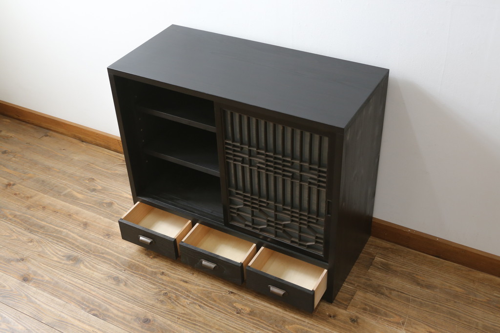 中古　ラフジュ工房オリジナル　古建具リメイク　すりガラス入り　洗練された和の雰囲気を放つサイドボード(書院戸、組子、サイドキャビネット、収納棚、戸棚、食器棚)(R-078870)
