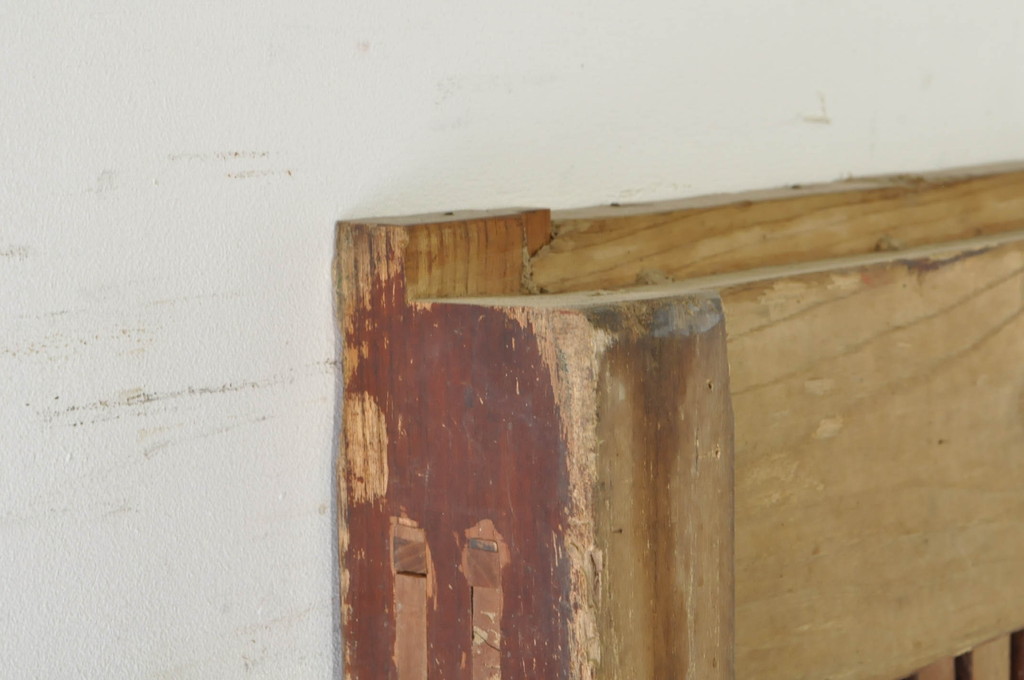 アンティーク建具　総欅(ケヤキ)材　時代の流れを感じさせる格子蔵戸1枚(引き戸、玄関戸、格子戸)(R-080229)
