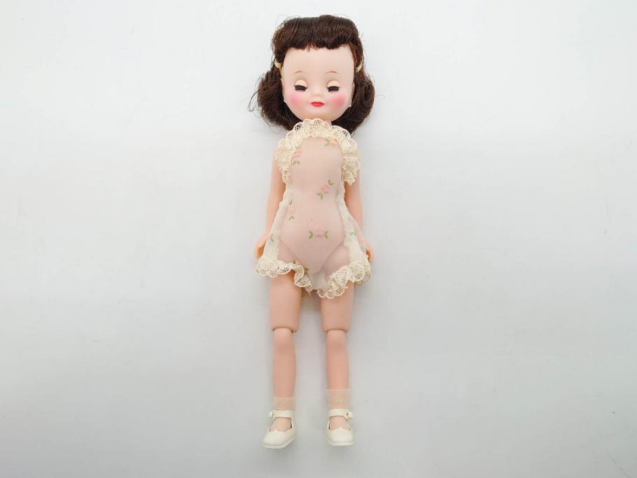 Tiny Betsy McCall(タイニー・ベッツィー・マッコール)　パッチリとした瞳が愛らしい人形と服や小物セット(ファッションドール、着せ替え人形、女の子、目つむり人形、アメリカ、ブリンキング・アイ、外箱付き)(R-080556)