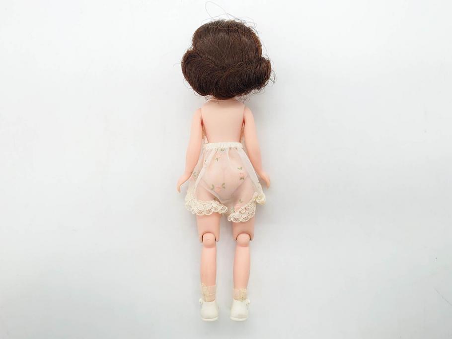 Tiny Betsy McCall(タイニー・ベッツィー・マッコール)　パッチリとした瞳が愛らしい人形と服や小物セット(ファッションドール、着せ替え人形、女の子、目つむり人形、アメリカ、ブリンキング・アイ、外箱付き)(R-080556)