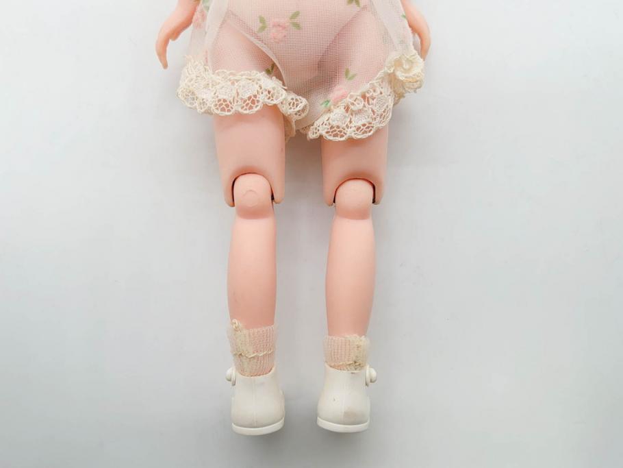 Tiny Betsy McCall(タイニー・ベッツィー・マッコール)　パッチリとした瞳が愛らしい人形と服や小物セット(ファッションドール、着せ替え人形、女の子、目つむり人形、アメリカ、ブリンキング・アイ、外箱付き)(R-080556)
