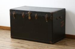 アメリカアンティーク　Butterfield Trunk.CO(バターフィールド社)　ディスプレイにもおすすめのレトロでおしゃれなトランク(船トランク、舟トランク、ブランケットボックス、トランクテーブル、センターテーブル、ローテーブル、サイドテーブル、ディスプレイ雑貨、収納箱、店舗什器)(R-081232)