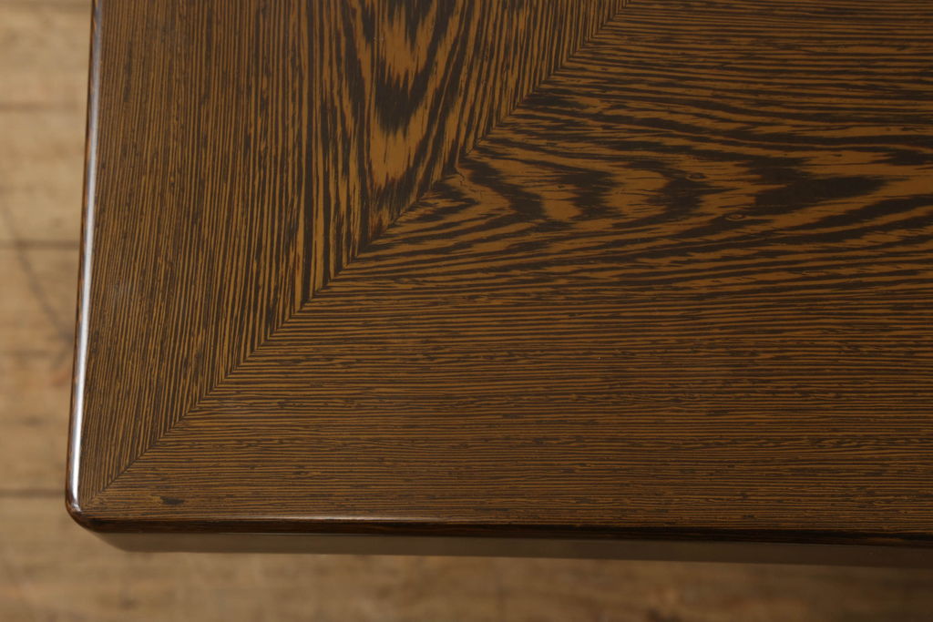 中古　美品　最高級品　特大!　鉄刀木(タガヤサン)　無垢材を贅沢に使用した関西長火鉢のローテーブル(長火鉢、囲炉裏、座卓、リビングテーブル)(R-056289)