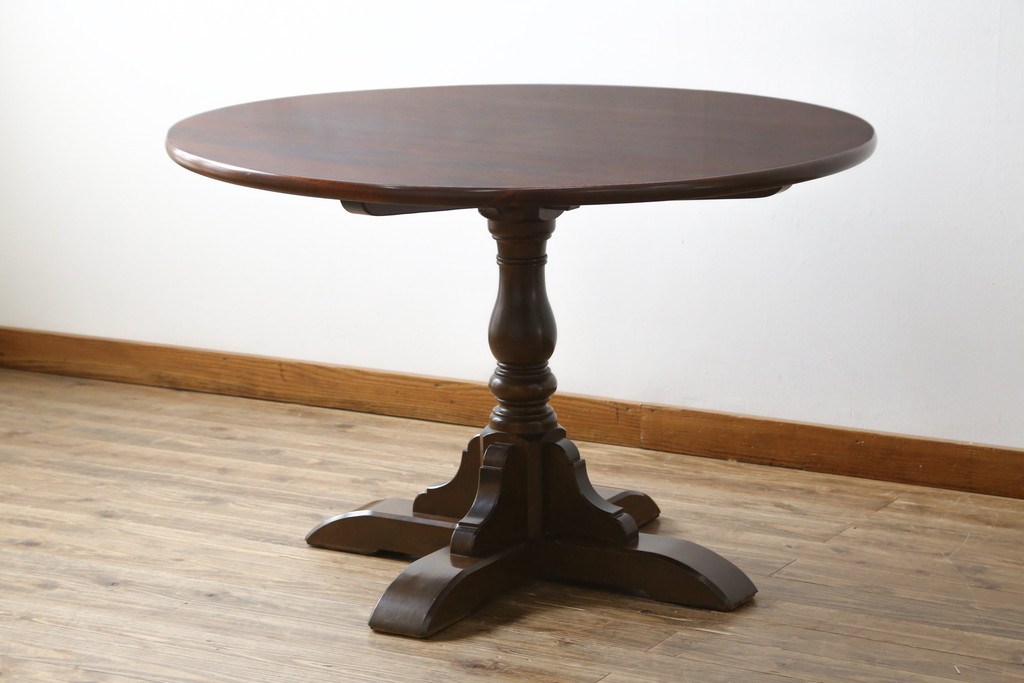 中古　美品　松本民芸家具　シックな佇まいがお洒落なラウンドテーブル(ダイニングテーブル、カフェテーブル、食卓、丸テーブル、2人掛け、4人掛け)(R-081244)