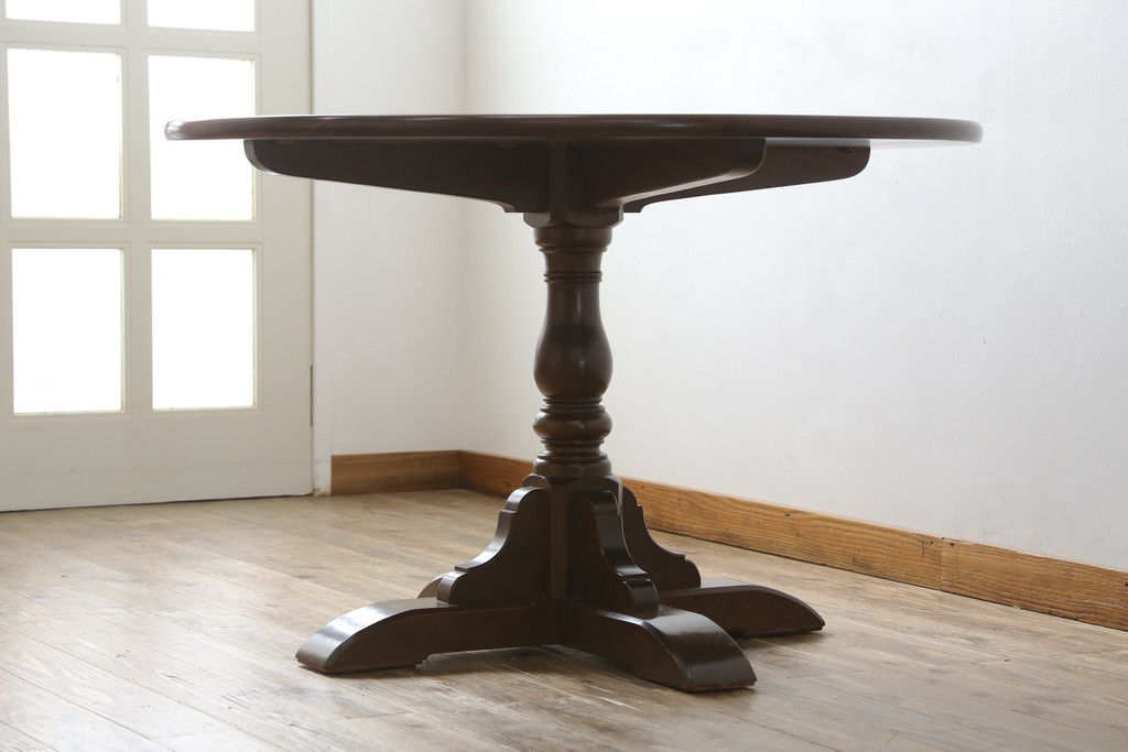 中古　美品　松本民芸家具　シックな佇まいがお洒落なラウンドテーブル(ダイニングテーブル、カフェテーブル、食卓、丸テーブル、2人掛け、4人掛け)(R-081244)