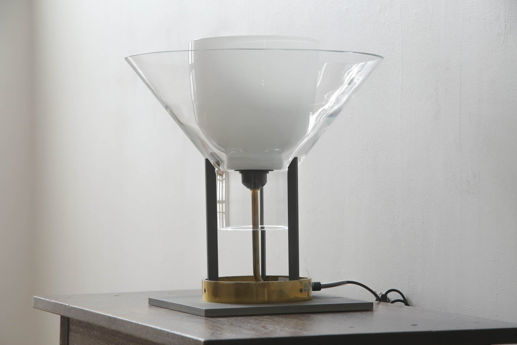 中古　イタリア製　ムラーノガラス　Carlo Moretti(カルロ・モレッティ)デザイン　スタイリッシュでかっこいいテーブルスタンド(ムラノガラス、卓上照明、デスクスタンド、スタンドライト)(R-071594)