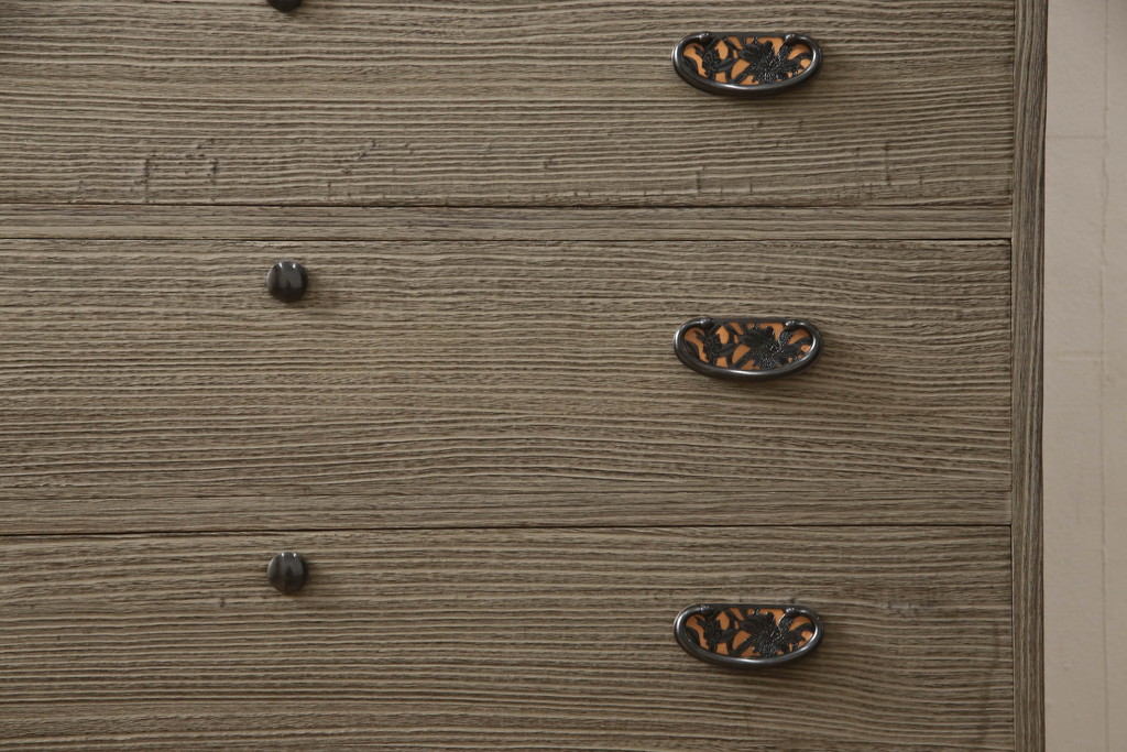 和製ビンテージ　品のある佇まいが和の空間を演出する三段重ねの総桐箪笥(衣装タンス、収納たんす、桐たんす、引き出し、ヴィンテージ)(R-063514)