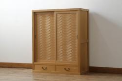 【セミオーダー家具実例】木製本箱をリメイク!建具に結霜ガラス、クリアガラスを使用したラフジュ工房オリジナルのステンドグラスを組み入れました。(収納棚、戸棚、キャビネット、ブックケース)