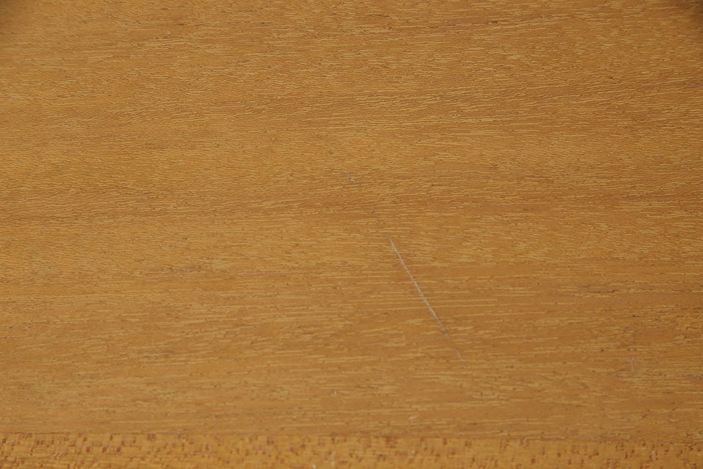 【セミオーダー家具実例】アンティークチェストを高品質リペアしました。傷んだ部分を修復し、もともとのデザインや風合いを活かしてワックスで仕上げ。時代を重ねた味わいがステキなチェストに。(薬箪笥、引き出し、ローチェスト)
