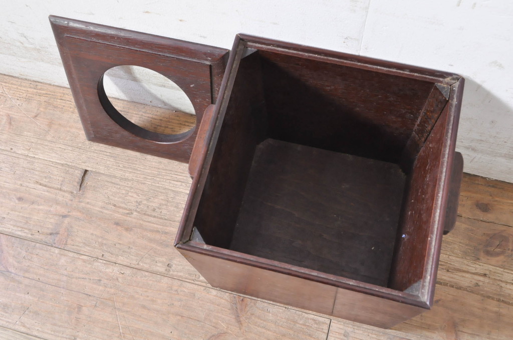 和製アンティーク　シンプルなデザインで取り入れやすい古い花梨(カリン)材のゴミ箱(ごみ箱、くず入れ、収納ボックス)(R-072895)