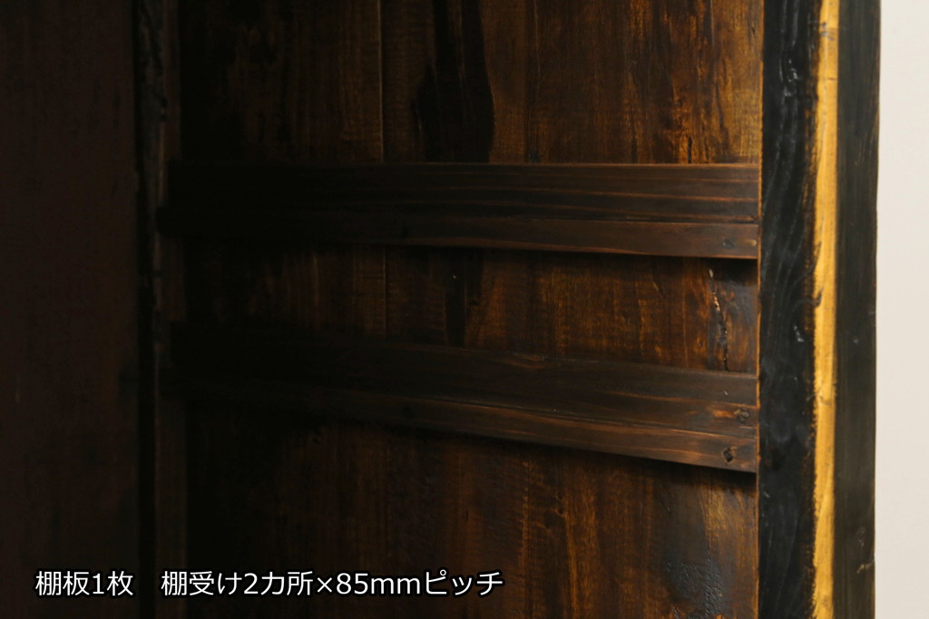 【セミオーダー家具実例】階段箪笥に高品質リペアを施しました。一番大きな収納部分に新たに棚板と棚受けを製作し、本体は着色せずに仕上げました。(収納棚、戸棚、和タンス、整理箪笥)