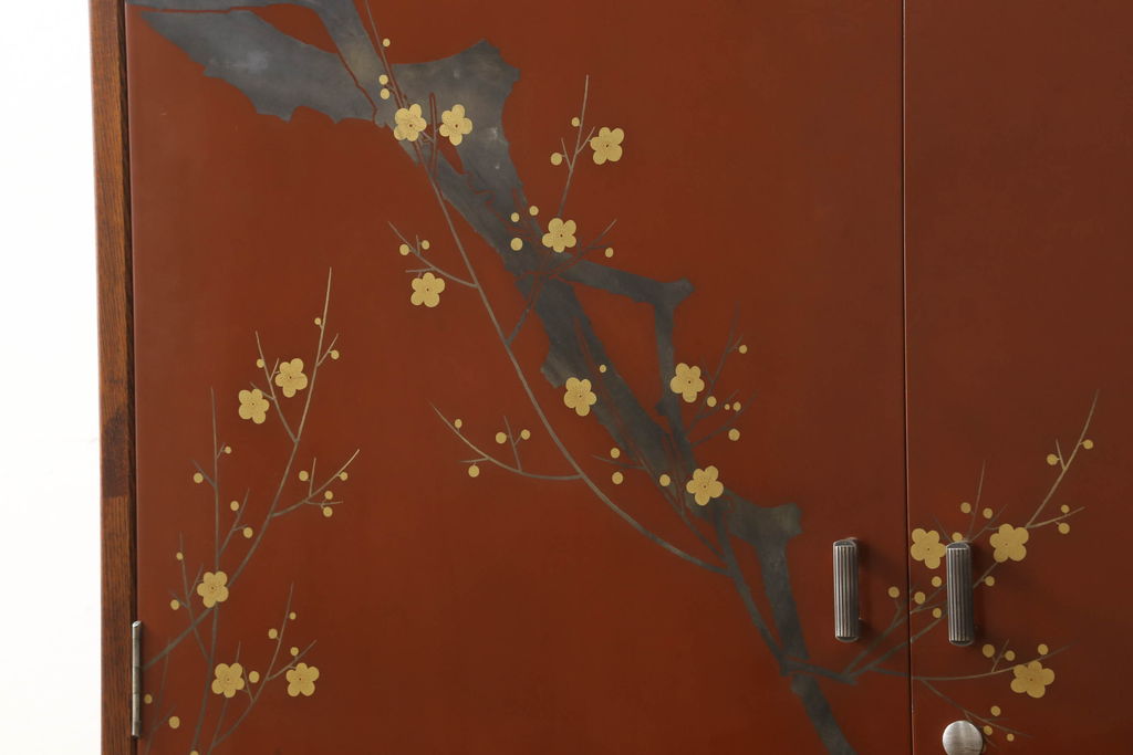 中古　国産　工芸家具　ケヤキ材　蒔絵　朱塗りが美しい和箪笥(総桐箪笥、桐たんす、着物箪笥、引き出し)(定価約120万円)(R-053207)