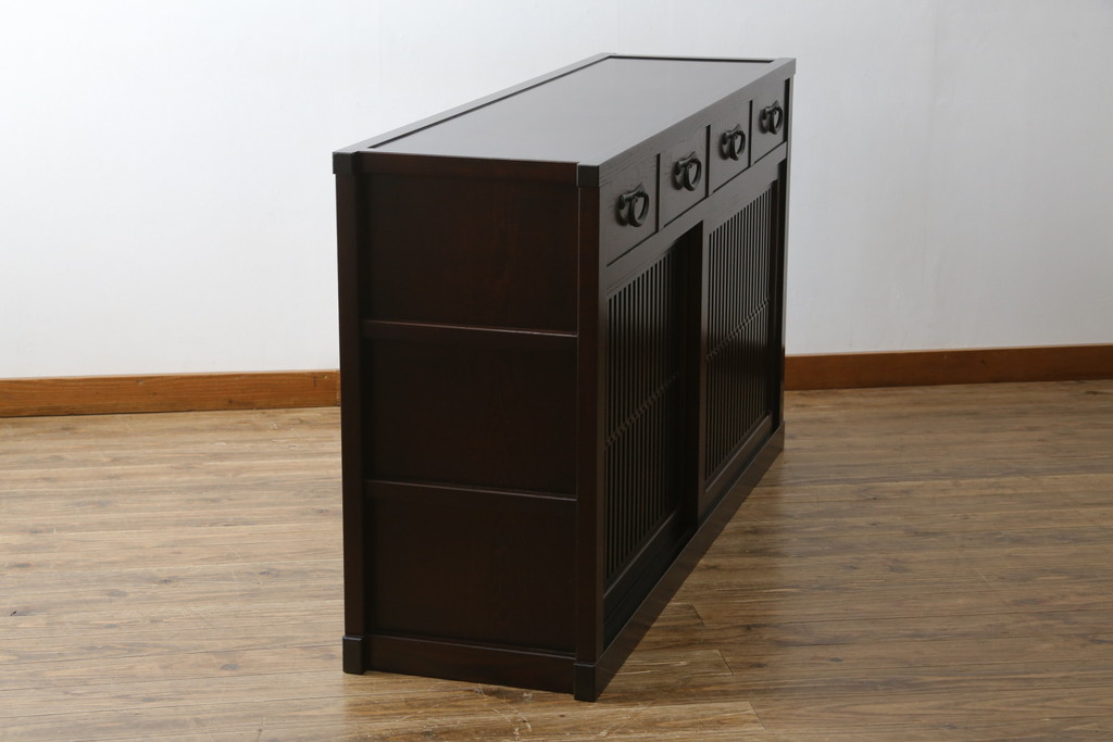 中古　美品　格子デザインが凛とした和を演出する水屋箪笥サイドボード(食器棚、戸棚、収納棚、サイドキャビネット)(R-079622)