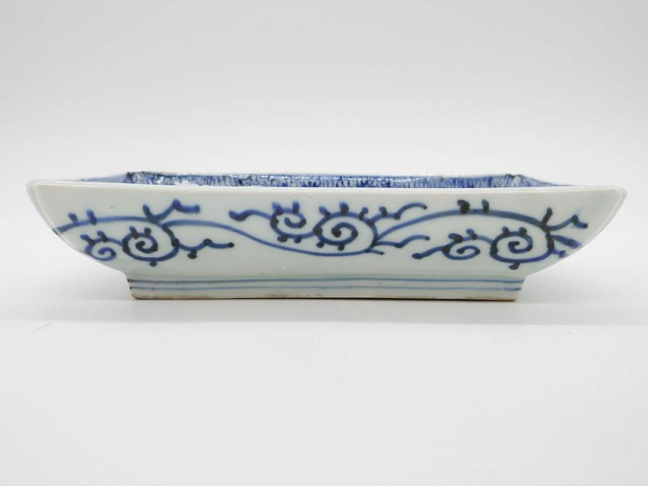 江戸期　成化年製　古伊万里　染付　微塵唐草　松竹梅文　約20cm　6.6寸　匠の美技が光る長皿2枚セット(角皿、和食器、和皿、六寸六分)(R-081000)