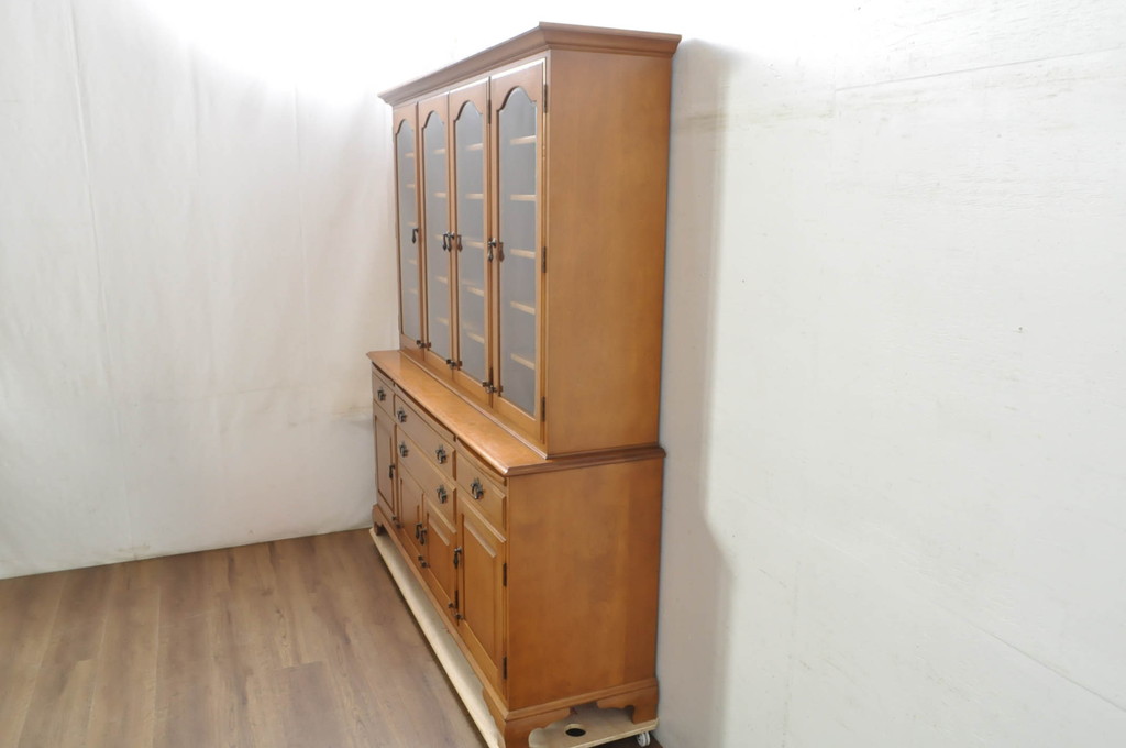 中古　美品　最高級!!　職人手作りオーダー家具　上質な作り込みの横浜ダニエル風作業台付きキャビネット(収納棚、戸棚、カップボード、食器棚)(製作費約185万円)(R-080277)