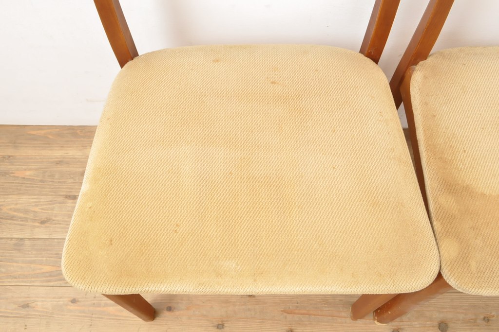 希少!ビンテージモビリア　イタリア　チーク材製のモダンなダイニングチェア4脚セット(椅子、イス、ヴィンテージ)(R-055993)