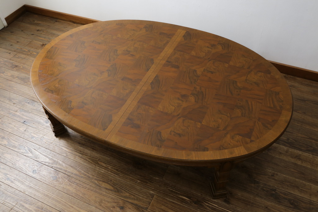 中古　特注　DREXEL HERITAGE(ドレクセルヘリテイジ)　品のある佇まいが魅力的なエクステンションローテーブル(リビングテーブル、センターテーブル、エクステンションテーブル、4人掛け、6人掛け、8人掛け)(R-074479)