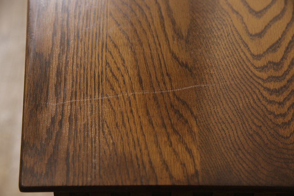 中古　美品　北海道旭川 近藤工芸　Solid Furniture OAK (ソリッドファニチャー オーク)　オーク材　品のあるデザインが魅力的なサイドボード(キャビネット、戸棚、収納棚、ローボード)(R-054870)