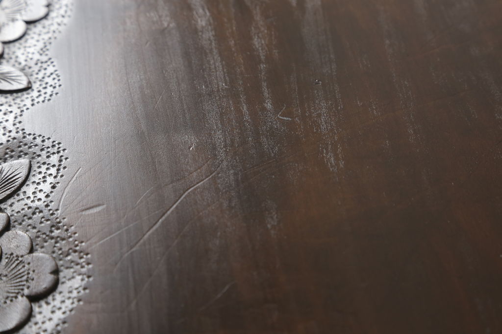 中古　美品　軽井沢彫り　桜の意匠が見事な職人技が光る収納棚(サイドキャビネット、サイドボード、茶箪笥、飾り棚)(R-060049)
