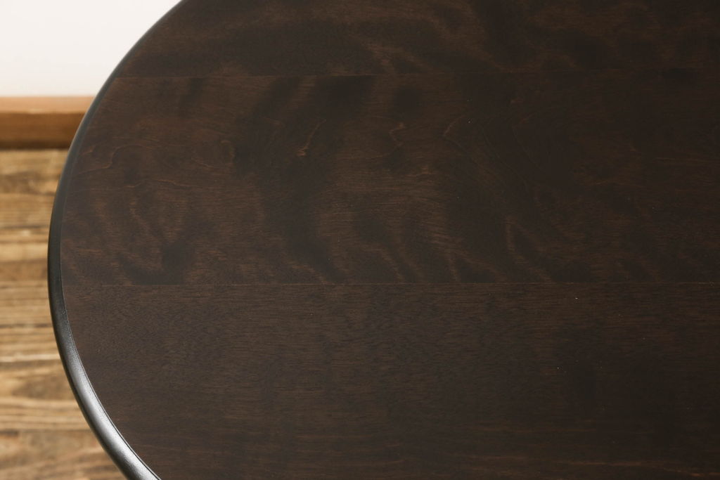 和製ビンテージ ヴィンテージ家具　北海道民芸家具　モダンでシックな佇まいの楕円形サイドテーブル(カフェテーブル、コーヒーテーブル)(R-060416)