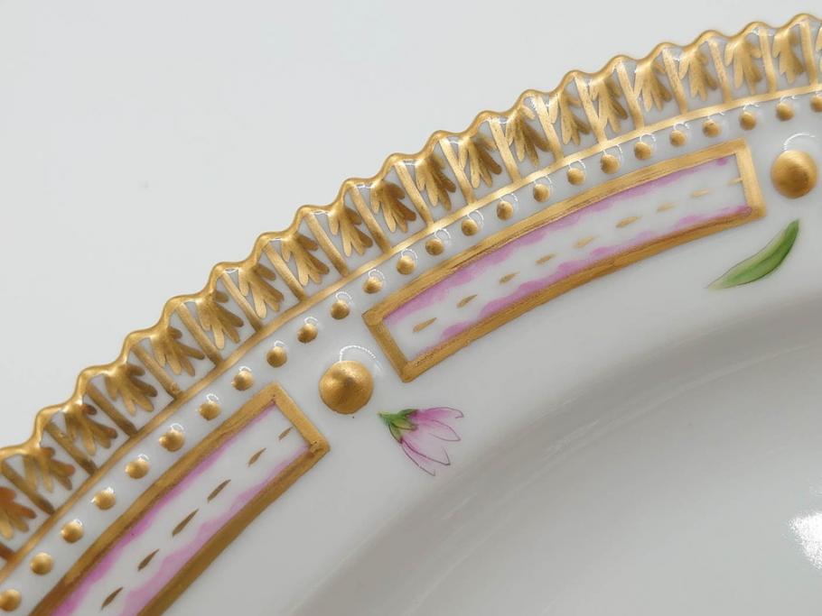 デンマーク　ROYAL COPENHAGEN(ロイヤルコペンハーゲン)　フローラダニカ　ピンクの花のデザインが可愛らしいオーバルプレート(金彩、フラワー、ディッシュ、中皿、洋食器、北欧)(R-080997)　