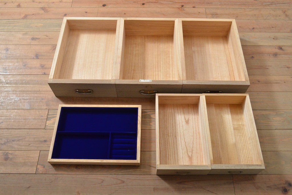 中古　国産　職人手作り　細部までこだわって作られた高級総桐箪笥(胴厚・四方丸)(桐たんす、整理タンス、衣装箪笥、バラ売り可能)(R-057093)
