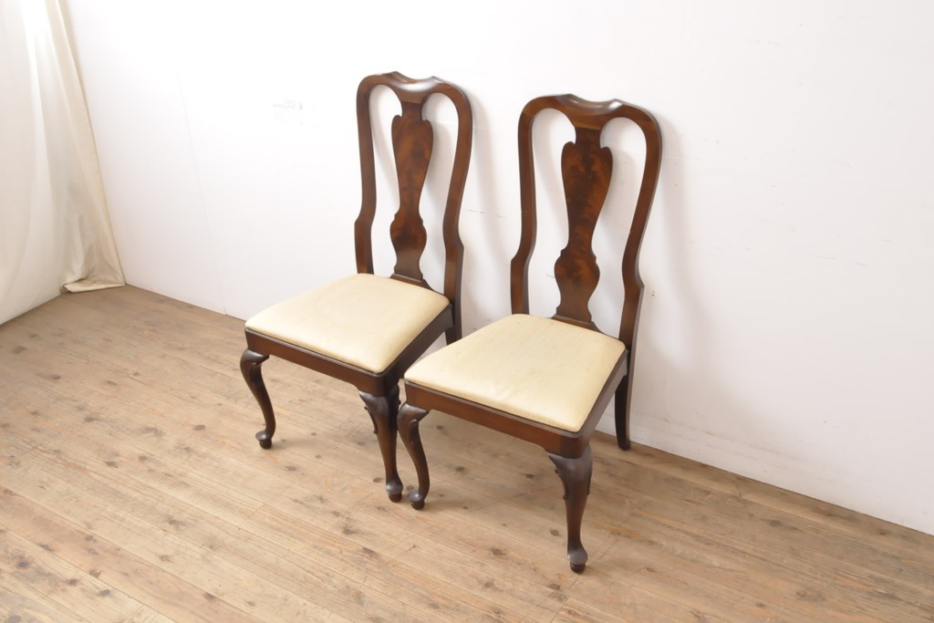 中古　DREXEL HERITAGE(ドレクセルヘリテイジ)　VINTAGE CHERRY(ビンテージチェリー)シリーズの猫脚付きチェア2脚セット(ダイニングチェア、椅子、イス)(R-056560)
