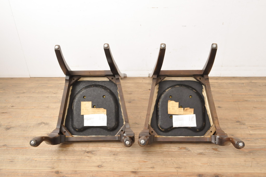 中古　DREXEL HERITAGE(ドレクセルヘリテイジ)　VINTAGE CHERRY(ビンテージチェリー)シリーズの猫脚付きチェア2脚セット(ダイニングチェア、椅子、イス)(R-056560)