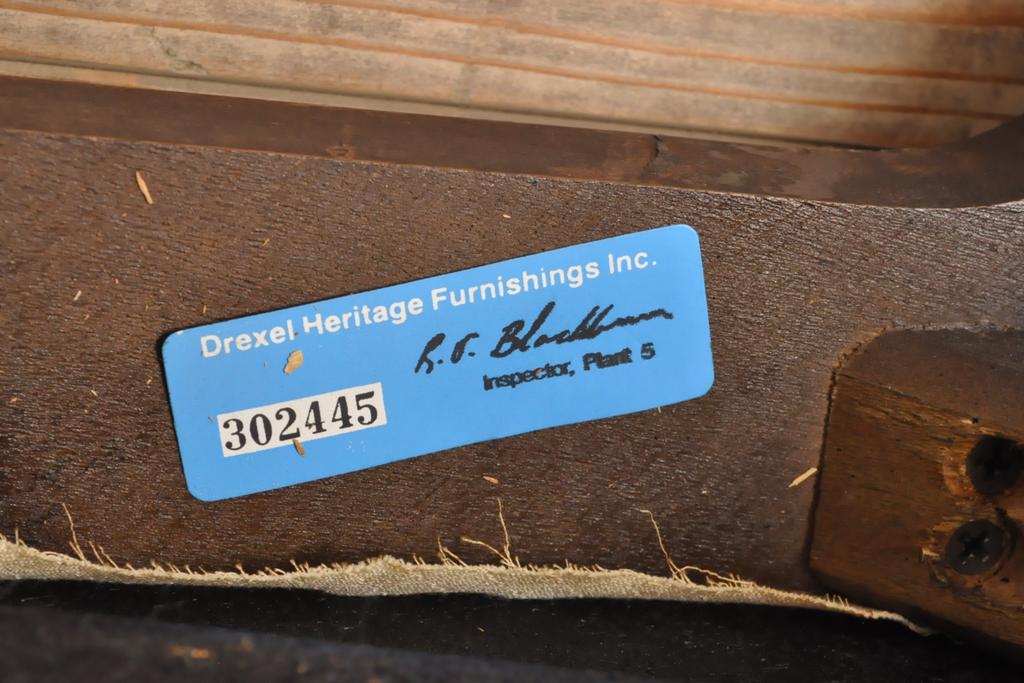 中古　DREXEL HERITAGE(ドレクセルヘリテイジ)　VINTAGE CHERRY(ビンテージチェリー)シリーズの猫脚付きチェア2脚セット(ダイニングチェア、椅子、イス)(R-056560)