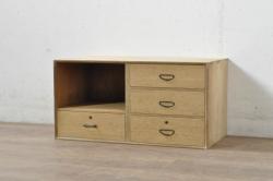 【オーダー注文・受注生産商品】ラフジュ工房オリジナル　ヒノキ無垢材・ヒバ材　結霜ガラス入り　レトロな佇まいが魅力的な3人用ロッカー(戸棚、収納棚、ワードローブ)