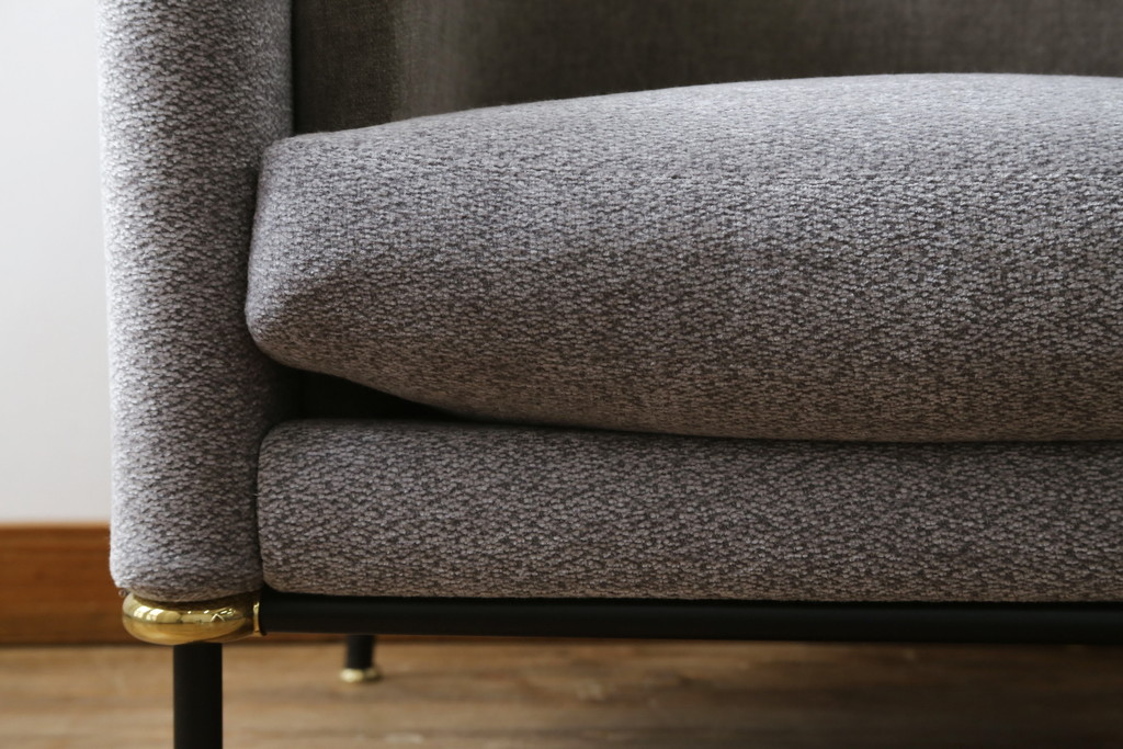 中古　イタリア　ミノッティ(Minotti)　フィルノワール(FIL NOIR)　洗練されたシルエットが美しいアームチェア(定価約70万円)(一人掛けソファ、1人掛け、イス)(R-061395)