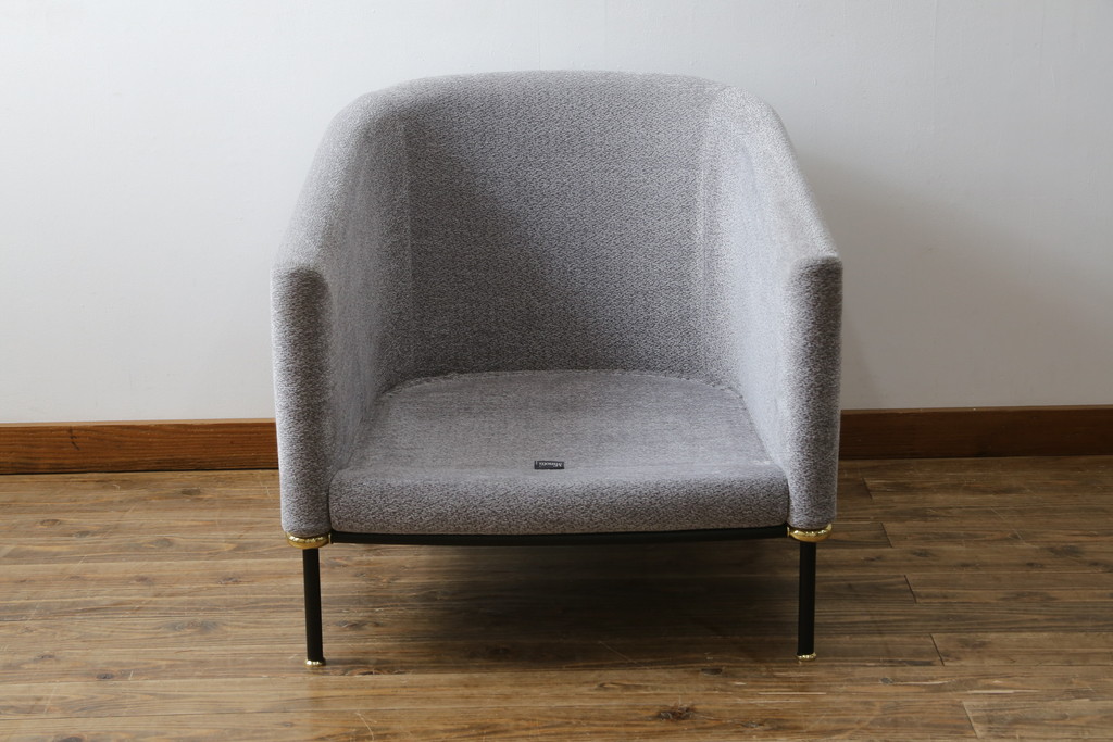 中古　イタリア　ミノッティ(Minotti)　フィルノワール(FIL NOIR)　洗練されたシルエットが美しいアームチェア(定価約70万円)(一人掛けソファ、1人掛け、イス)(R-061395)