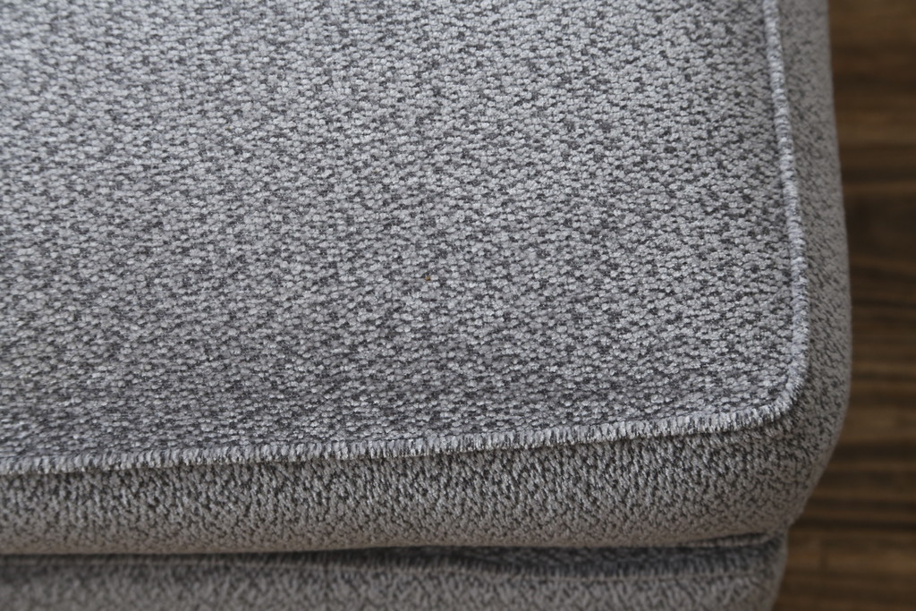 中古　イタリア　ミノッティ(Minotti)　シンプルながら洗練された佇まいのオットマン(フットスツール、1Pソファ、椅子)(R-061474)