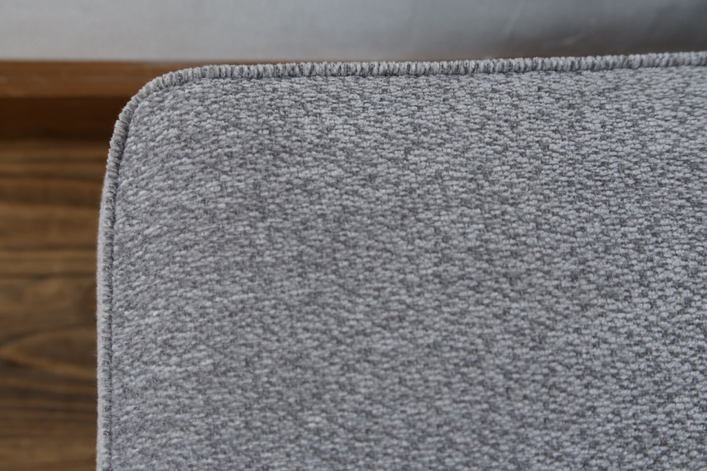 中古　イタリア　ミノッティ(Minotti)　シンプルながら洗練された佇まいのオットマン(フットスツール、1Pソファ、椅子)(R-061473)